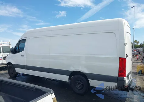 2019 Mercedes-Benz Sprinter 2500 High Roof V6 из США, поврежденный, VIN WD3PF1CD6KP027337